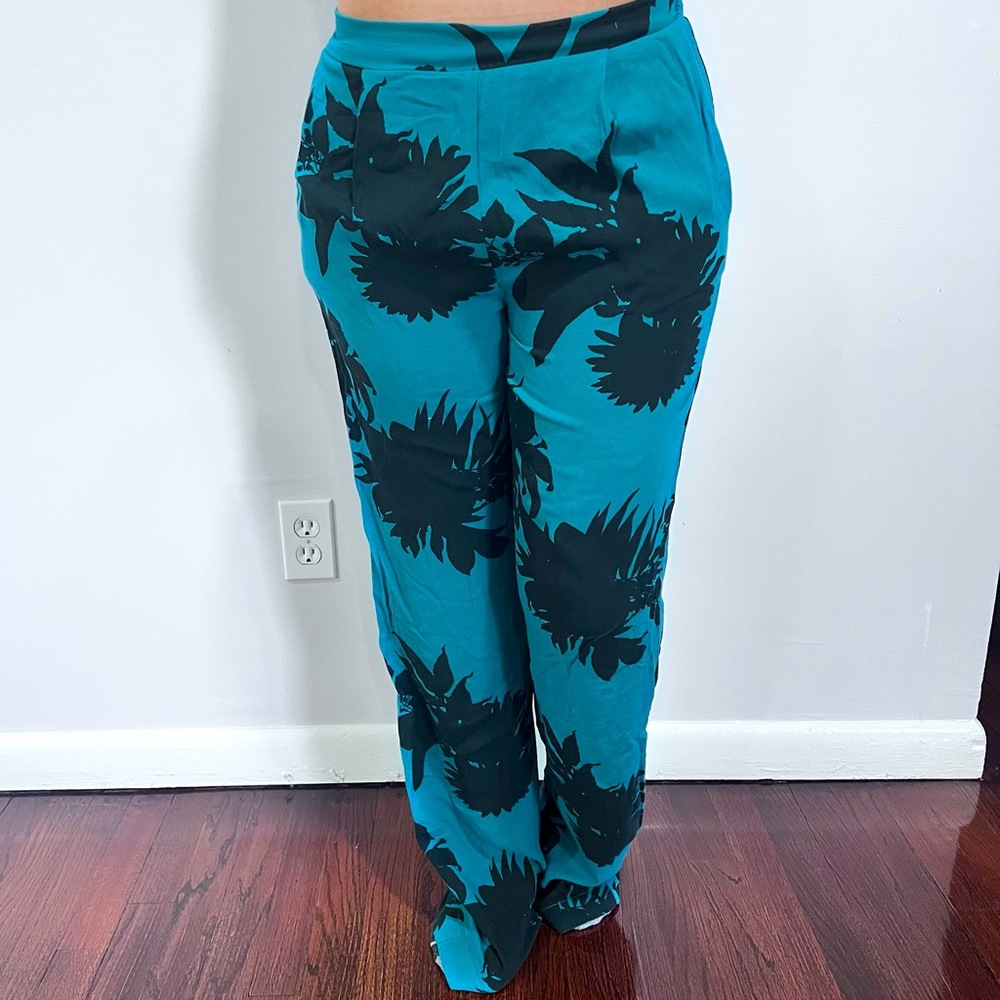 Monrow Aquamarine Floral Pants